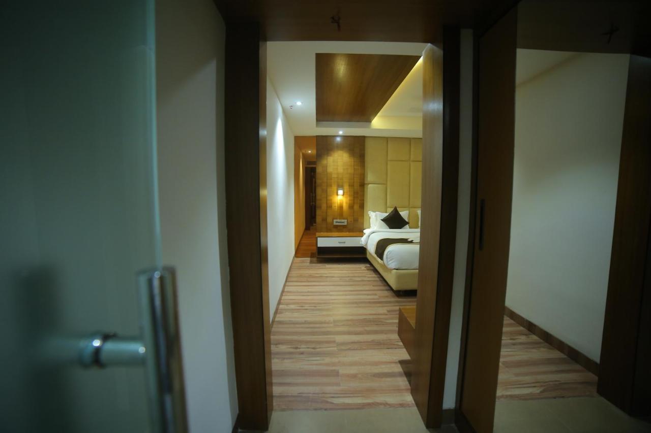 Hotel Sree Fortune Grand, Tadepalli Tadepalle Exterior foto