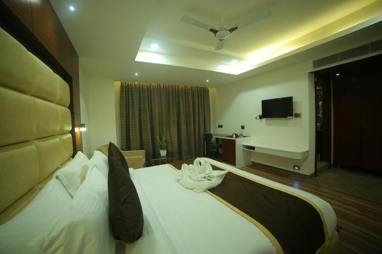 Hotel Sree Fortune Grand, Tadepalli Tadepalle Exterior foto