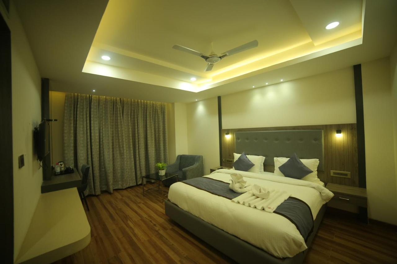 Hotel Sree Fortune Grand, Tadepalli Tadepalle Exterior foto