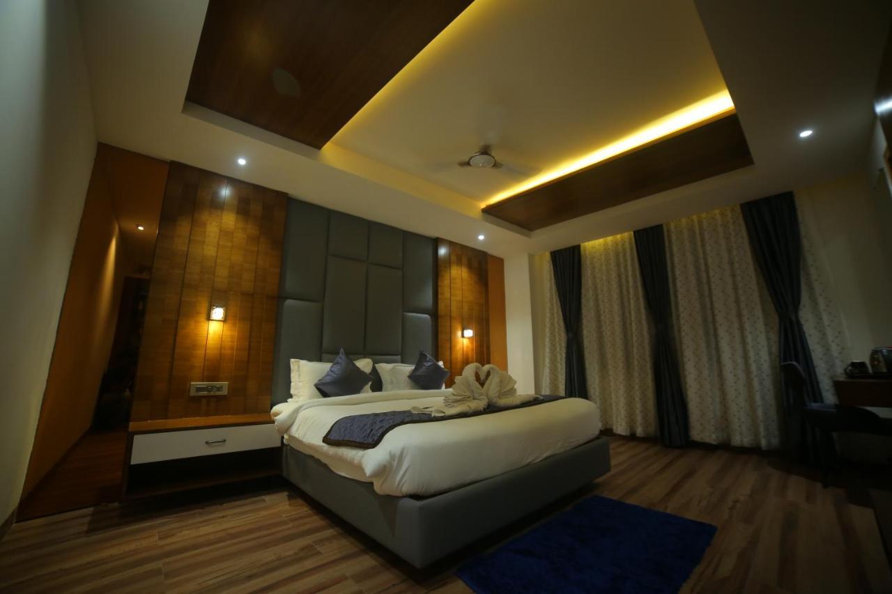 Hotel Sree Fortune Grand, Tadepalli Tadepalle Exterior foto